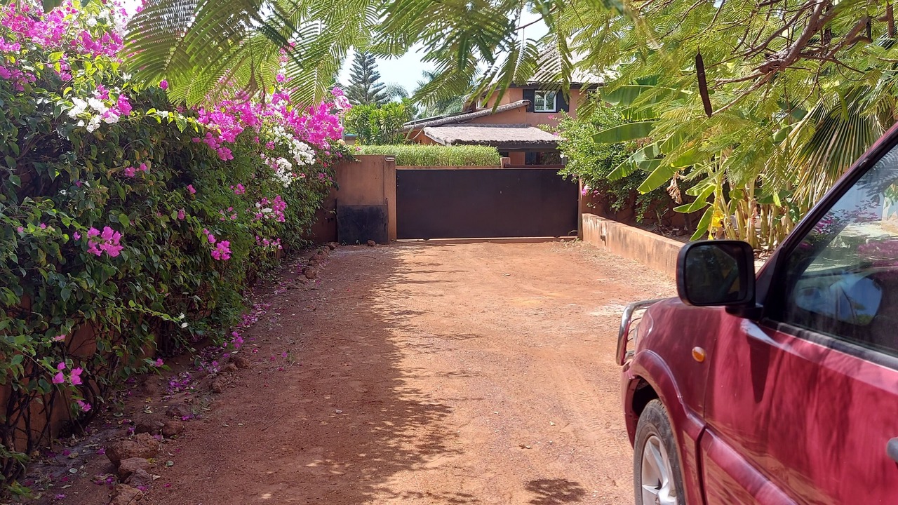 Photo of Outdoor in Nianing
