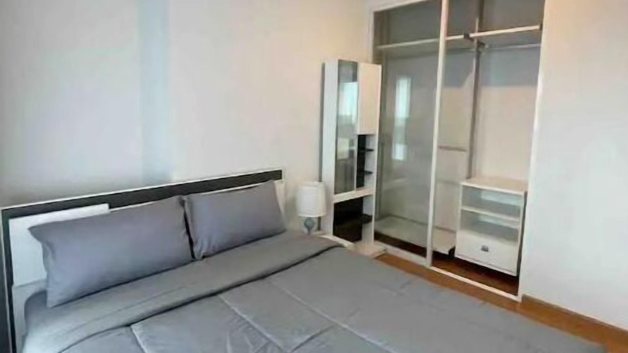 Photo of Bedroom in Bang Khae
