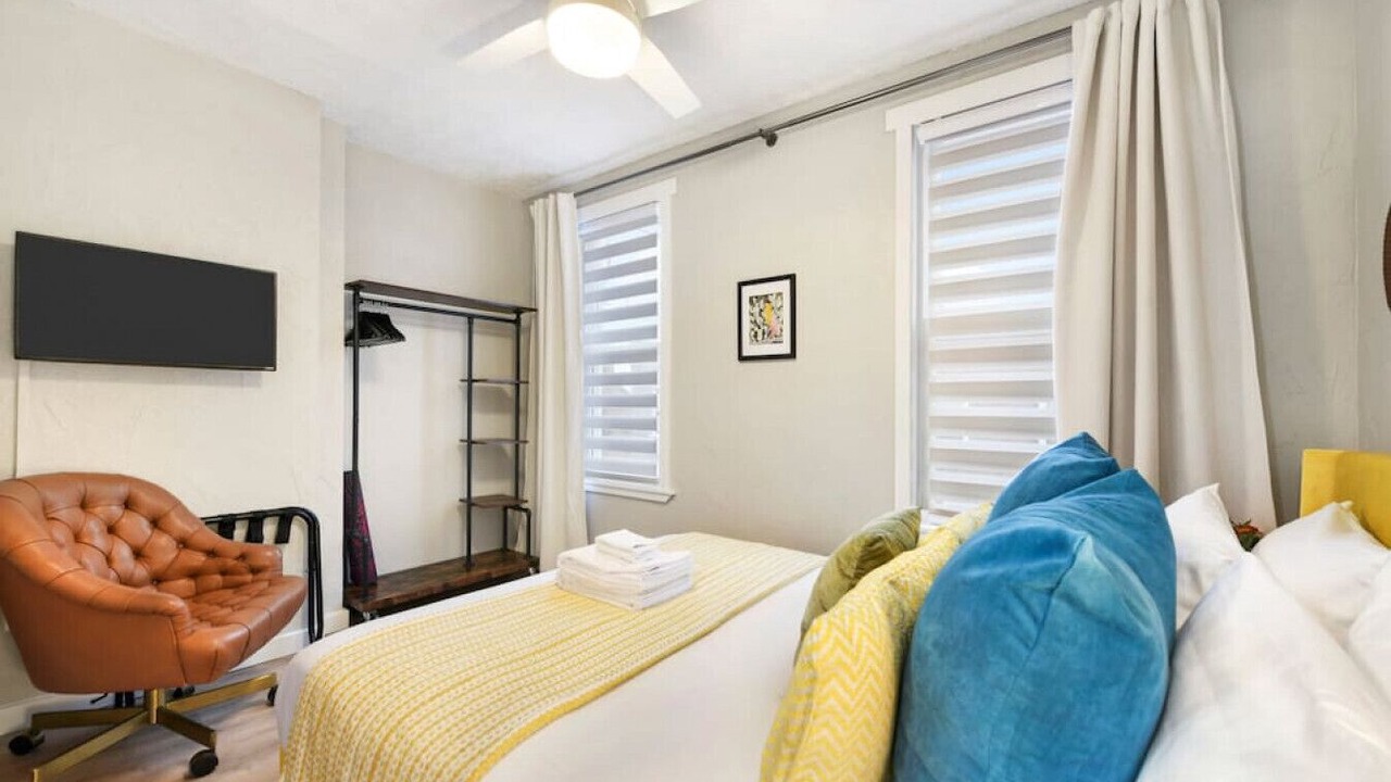 Photo of Bedroom in Lower Lawrenceville