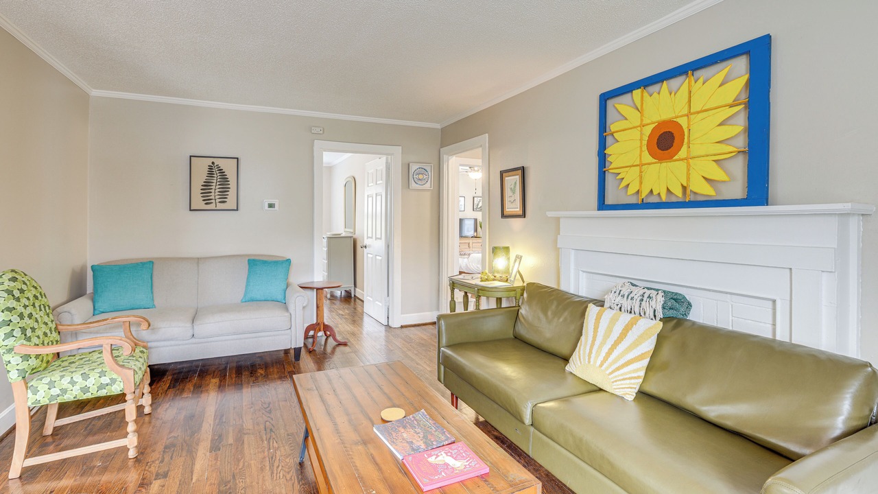 Photo of Livingroom in Crestline Heights