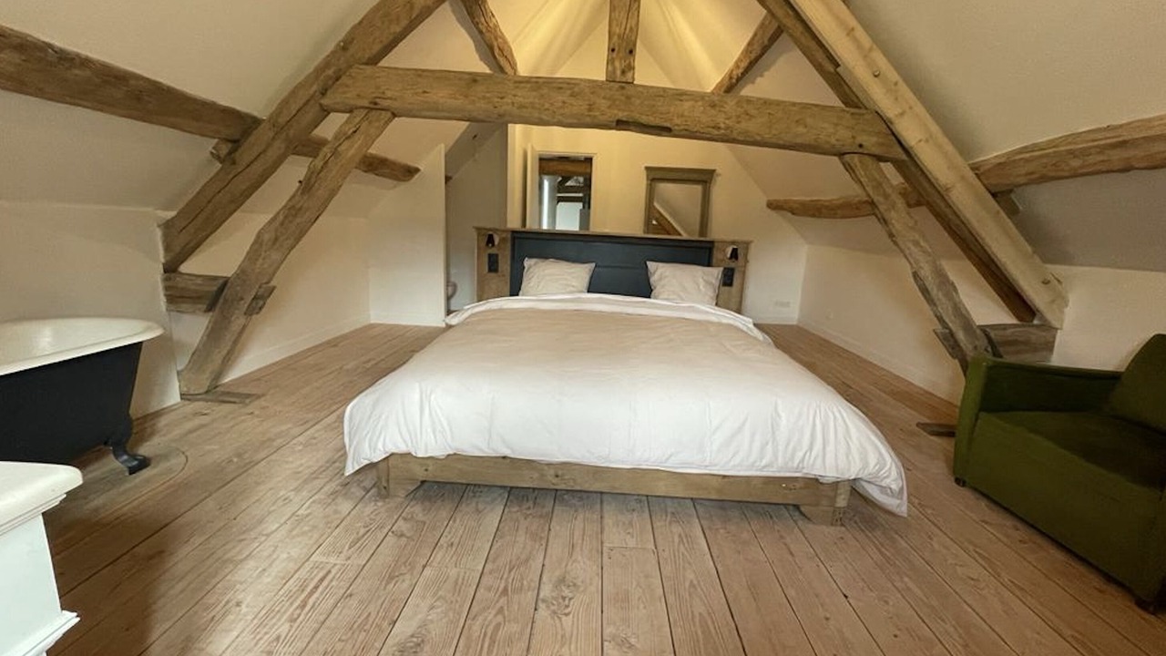 Photo of Bedroom in Saint-Julien-sur-Sarthe