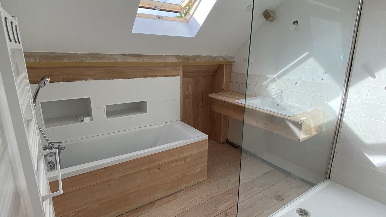 Photo of Bathroom in Saint-Julien-sur-Sarthe