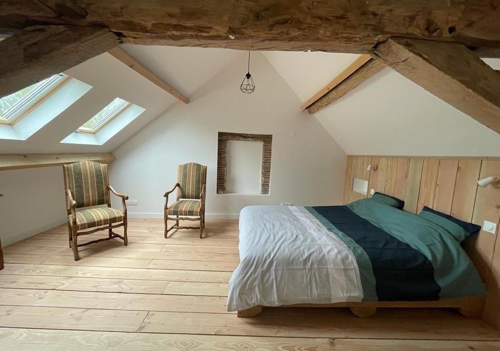 Photo of Bedroom in Saint-Julien-sur-Sarthe