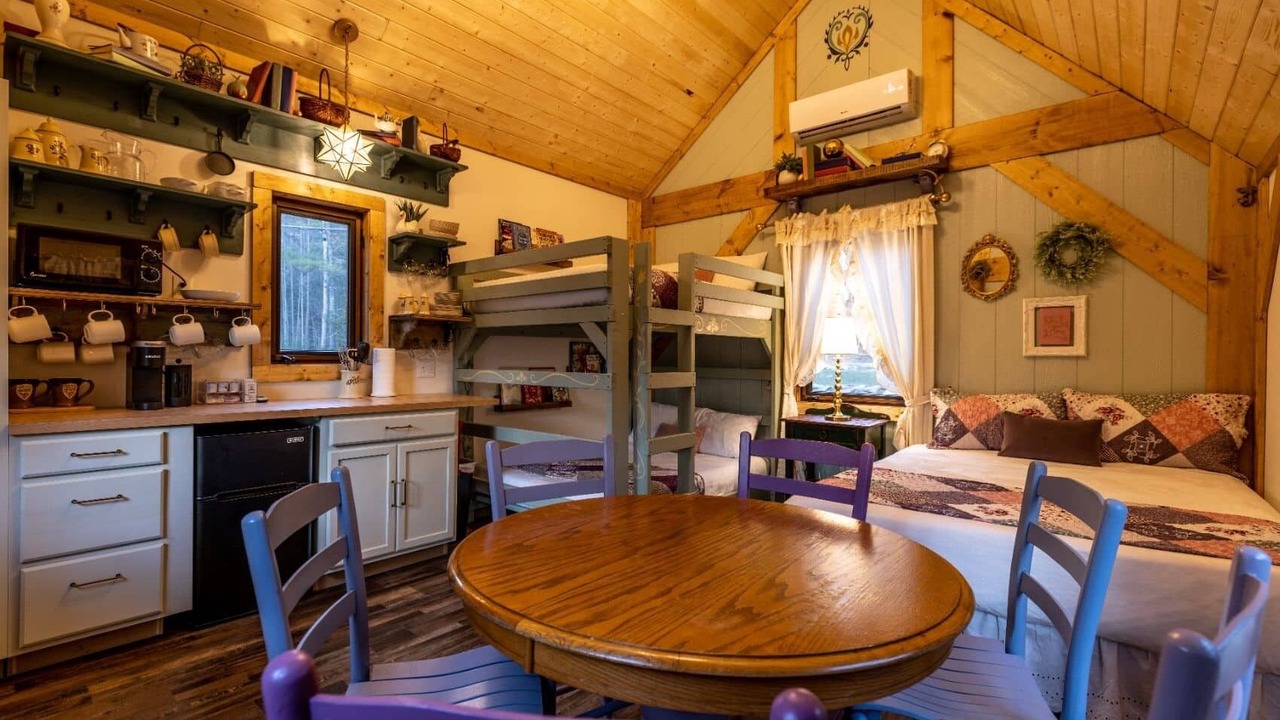 Photo of Bedroom in Goldbond