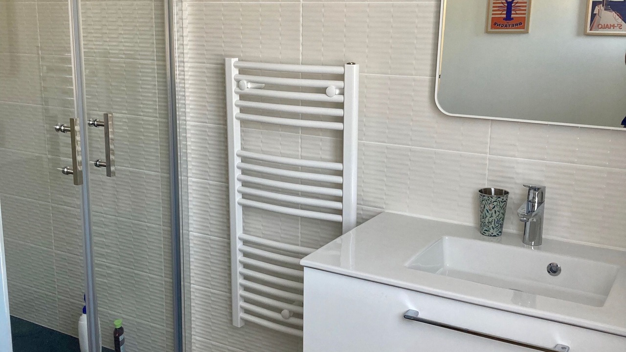 Photo of Bathroom in Beaussais-sur-Mer