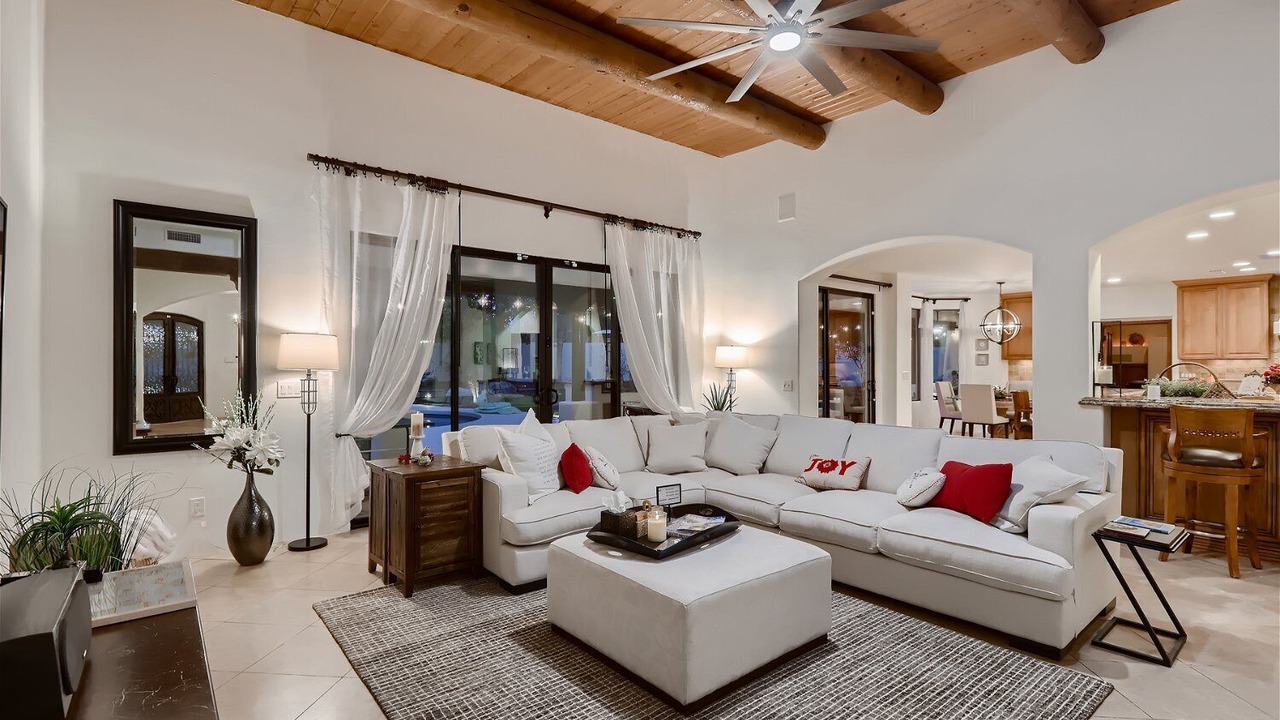 Photo of Livingroom in Cactus Acres