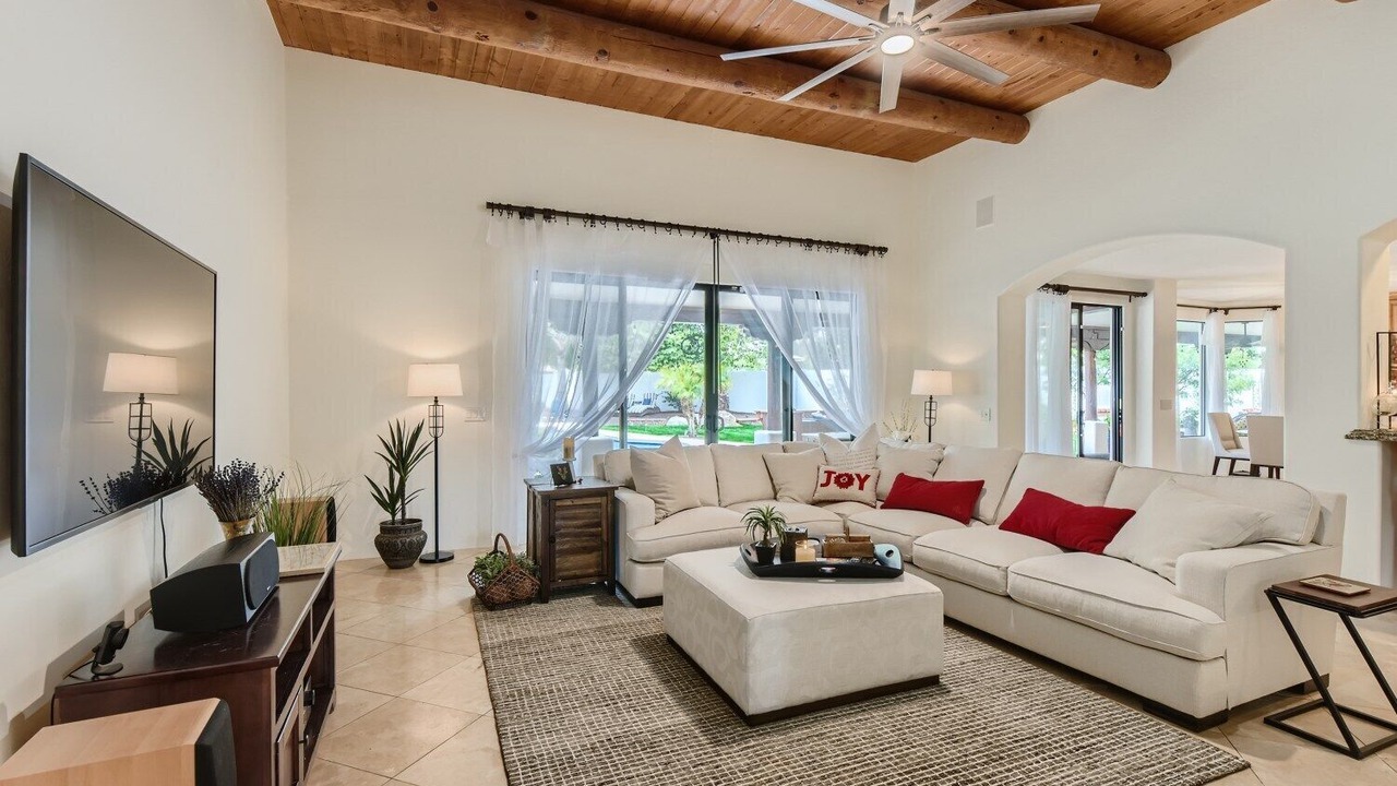 Photo of Livingroom in Cactus Acres
