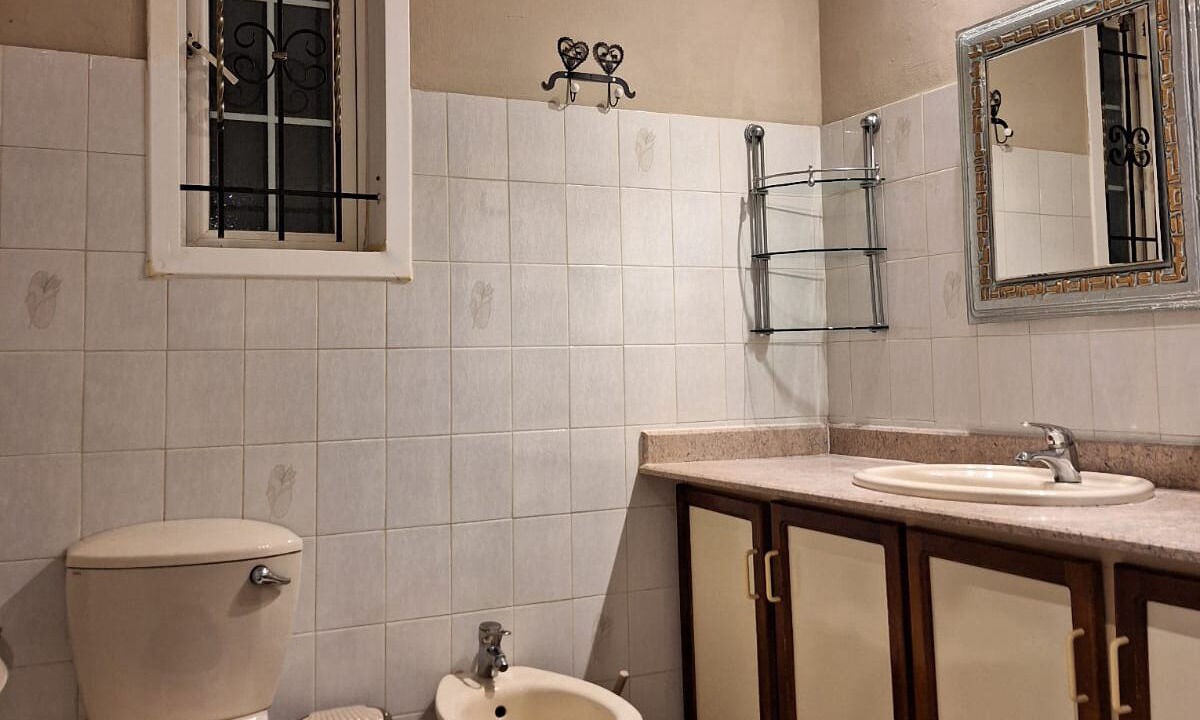 Photo of Bathroom in Port Louis