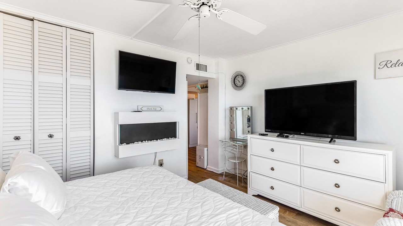 Photo of Bedroom in Key Colony Beach