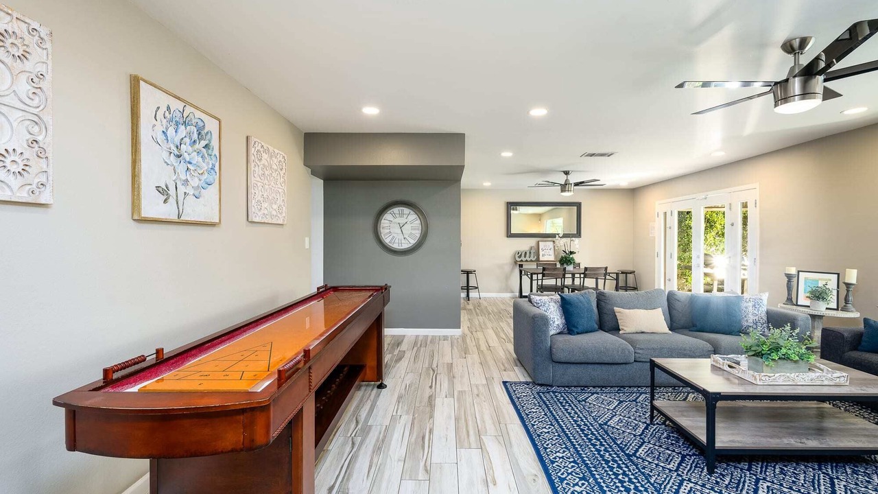 Photo of Livingroom in Cox Heights