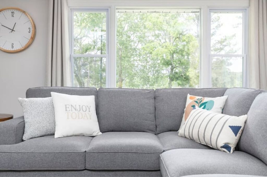 Photo of Livingroom in Crestline Heights