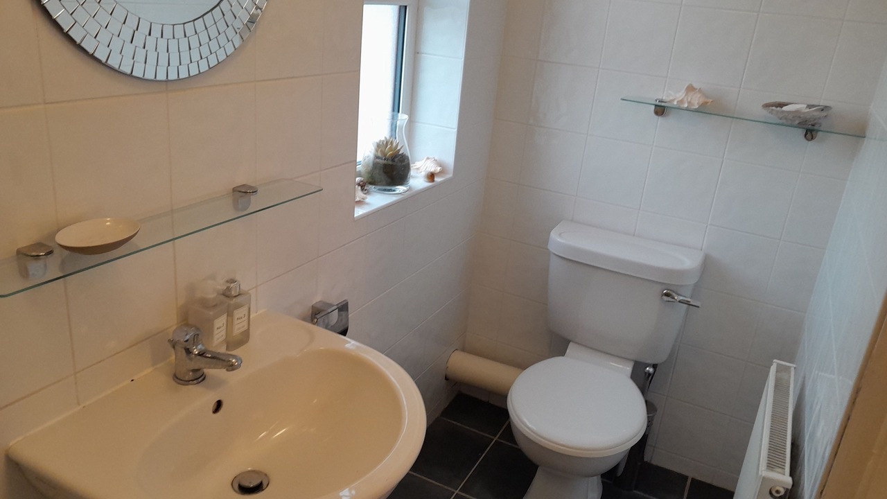 Photo of Bathroom in The Whitford House Hotel