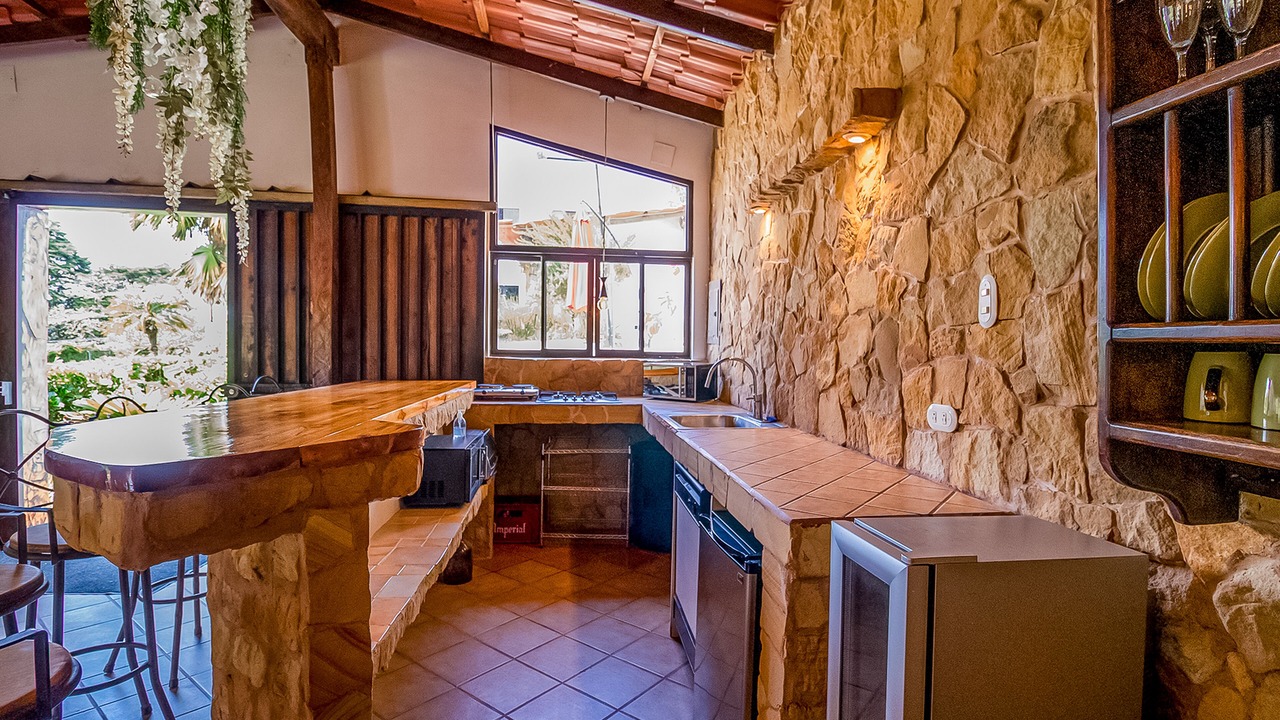 Photo of Kitchen in Roble