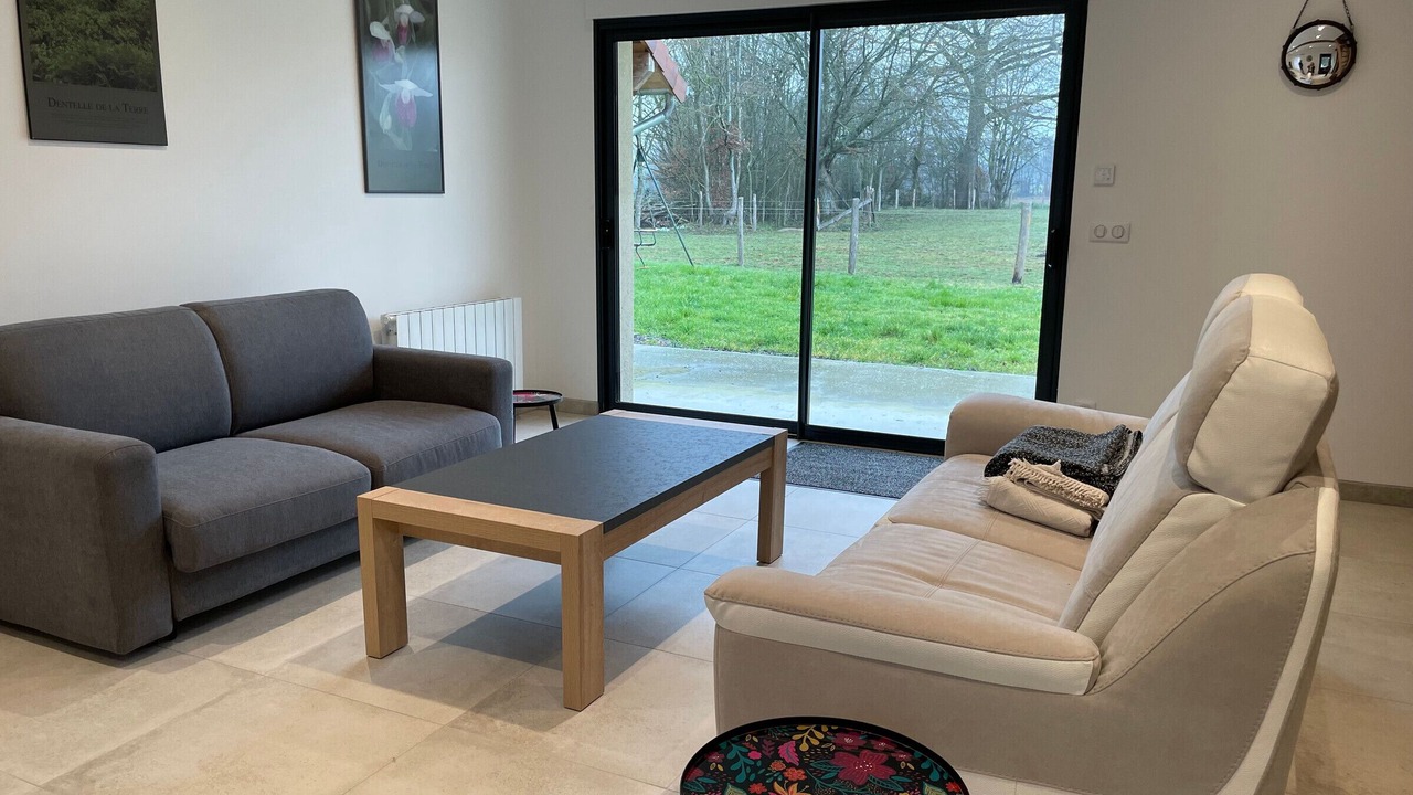 Photo of Livingroom in Saint-Georges-du-Rosay