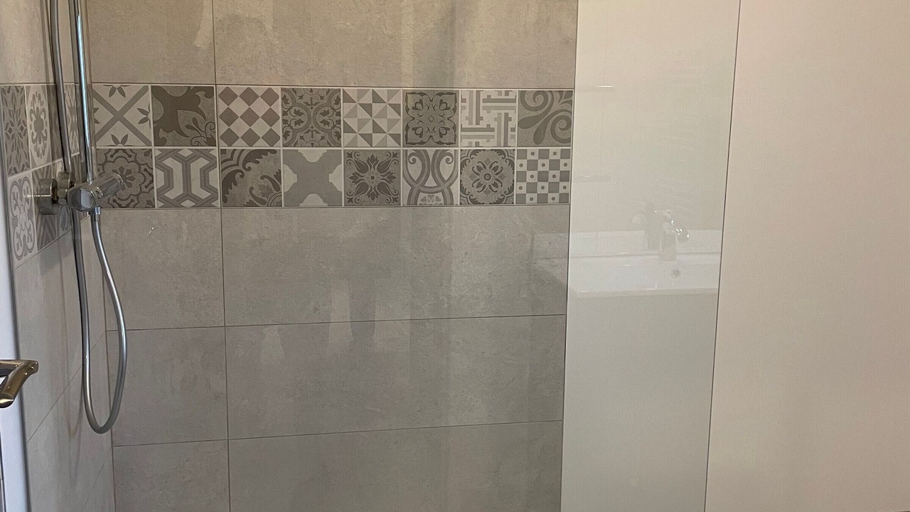 Photo of Bathroom in Saint-Georges-du-Rosay