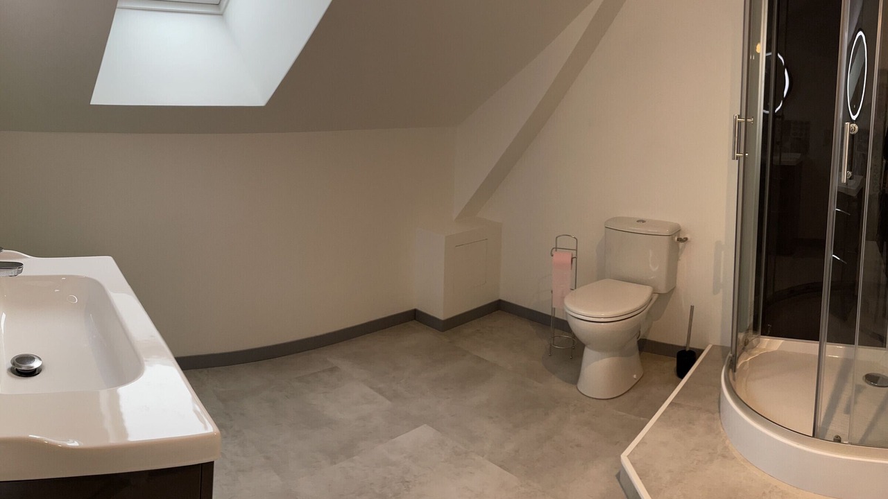 Photo of Bathroom in Saint-Georges-du-Rosay