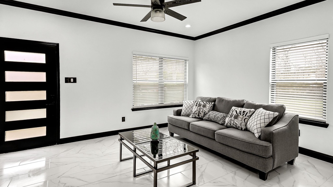 Photo of Livingroom in Riverside Terrace