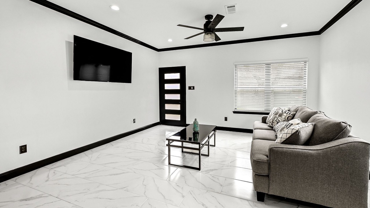 Photo of Livingroom in Riverside Terrace