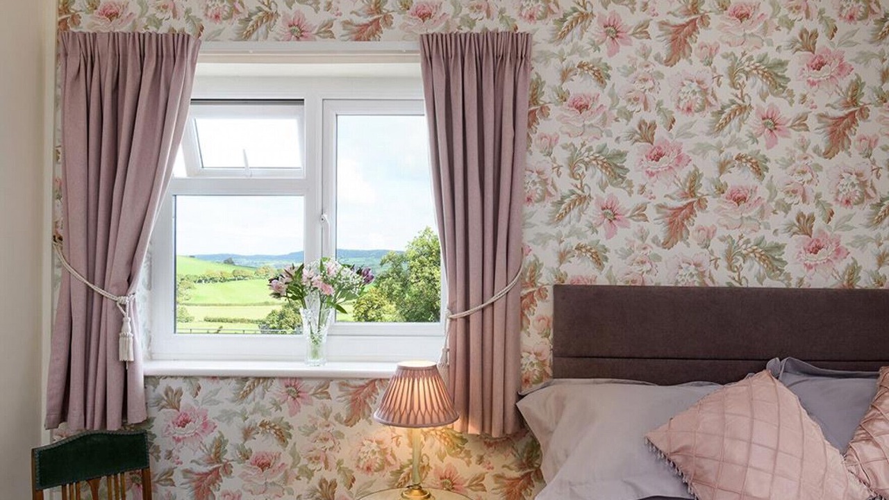 Photo of Bedroom in Henryd