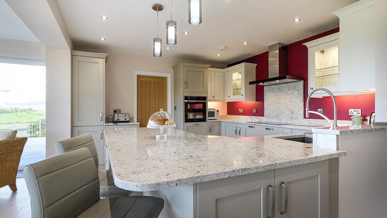Photo of Kitchen in Henryd