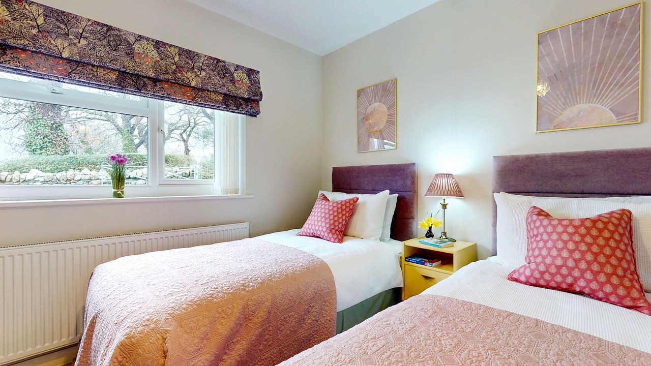 Photo of Bedroom in Henryd