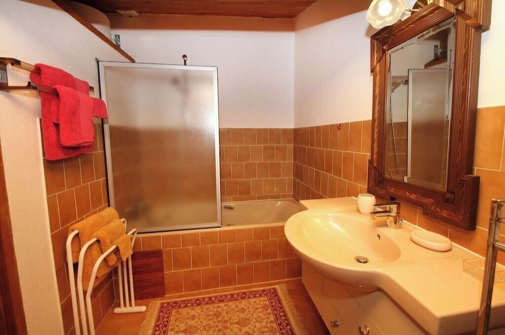 Photo of Bathroom in Drome