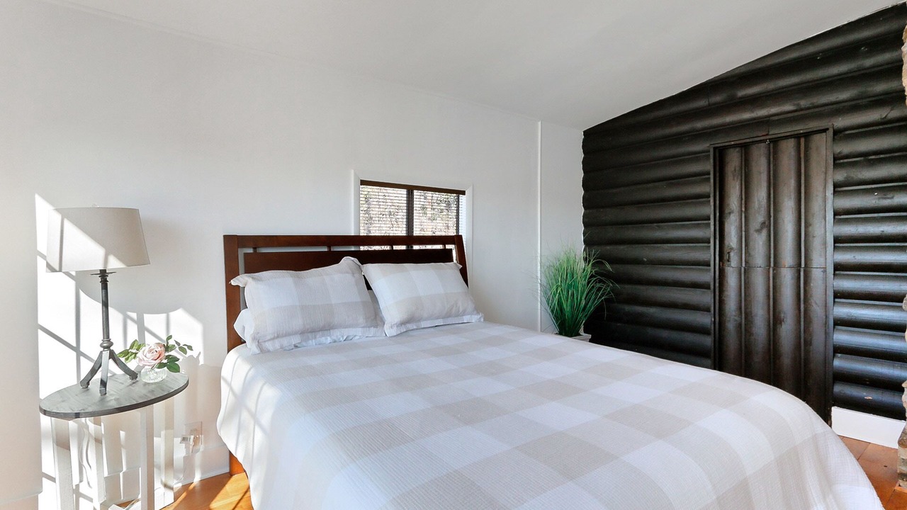 Photo of Bedroom in Manassas