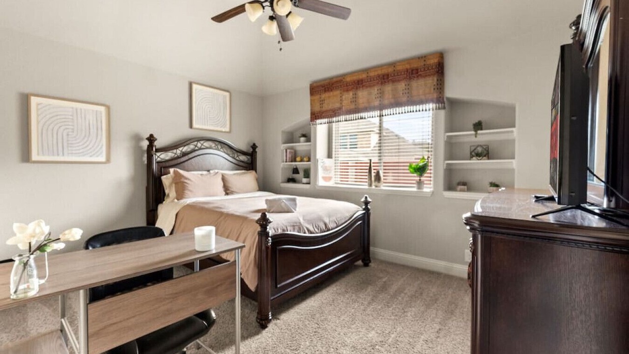 Photo of Bedroom in Grand Prairie
