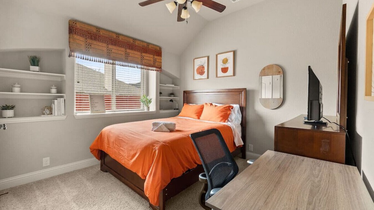 Photo of Bedroom in Grand Prairie