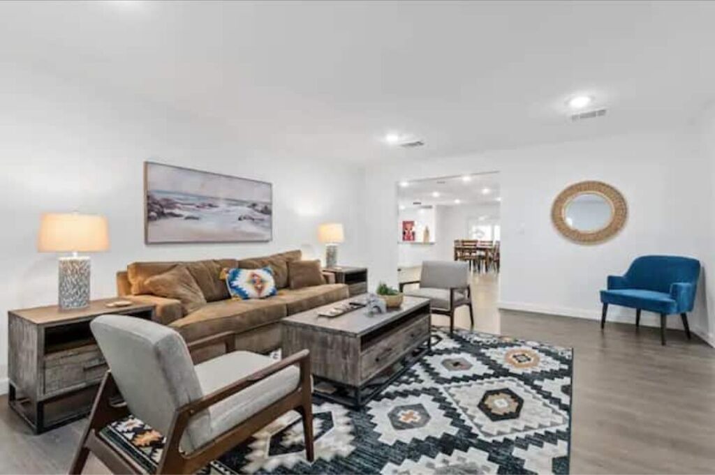 Photo of Livingroom in Irving