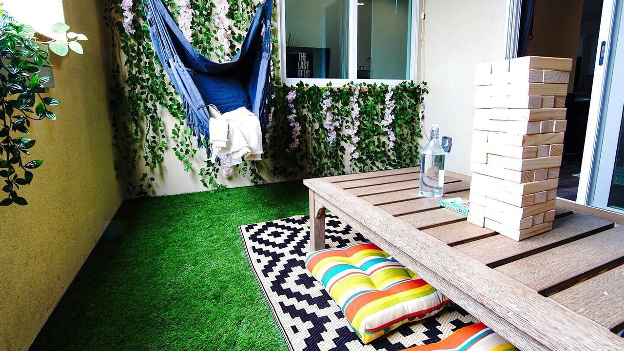 Photo of Patio Balcony in Lawndale