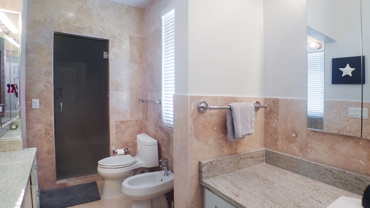 Photo of Bathroom in Palm Cay