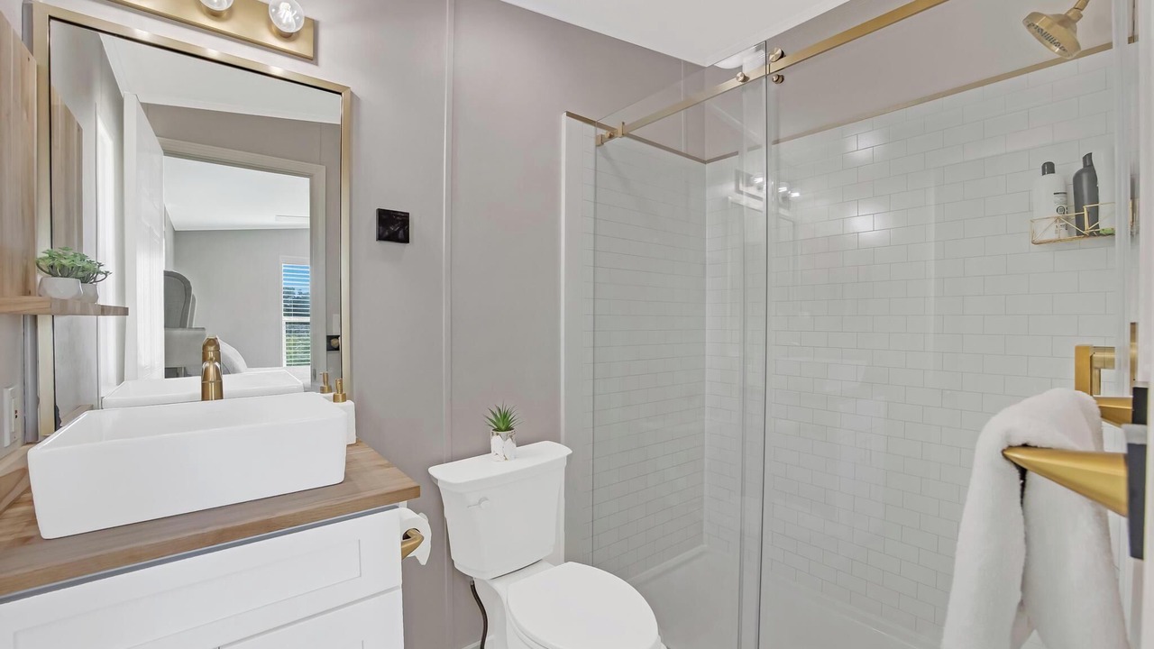 Photo of Bathroom in Cudjoe Key