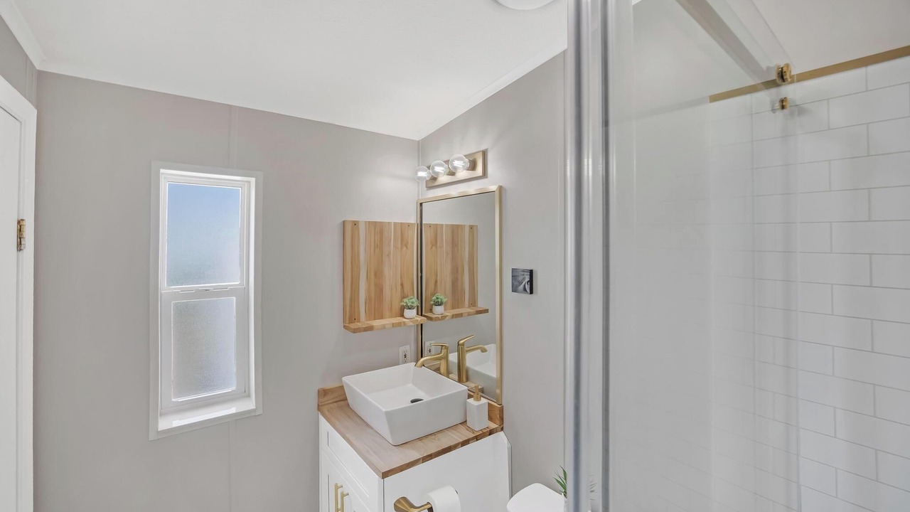 Photo of Bathroom in Cudjoe Key