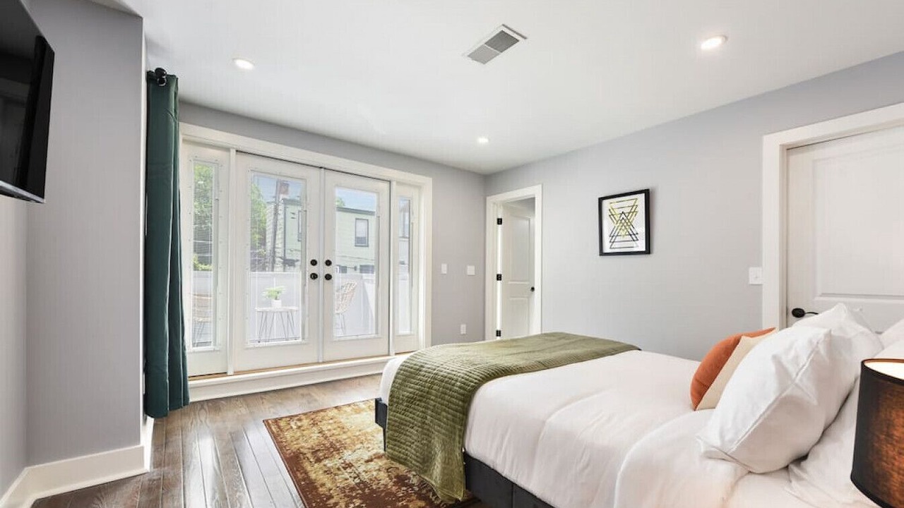 Photo of Bedroom in Lawrenceville