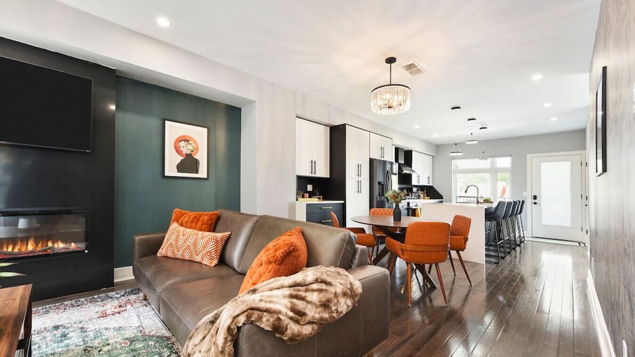 Photo of Livingroom in Lawrenceville