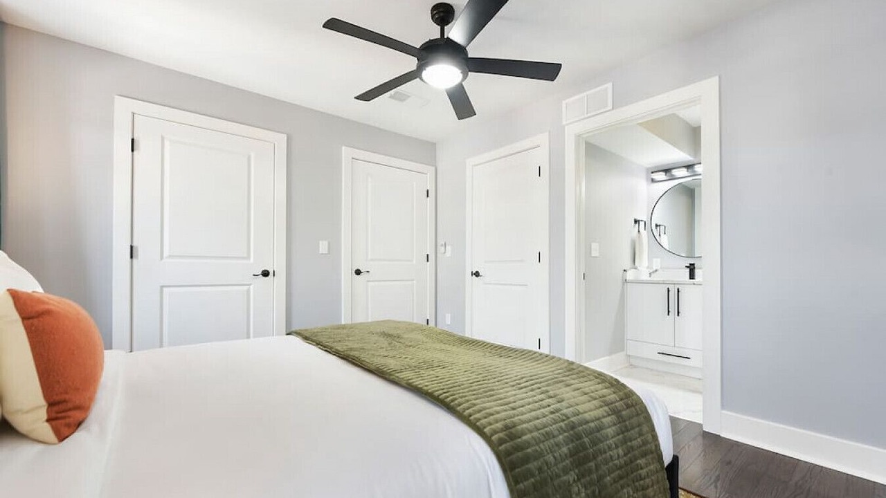 Photo of Bedroom in Lawrenceville