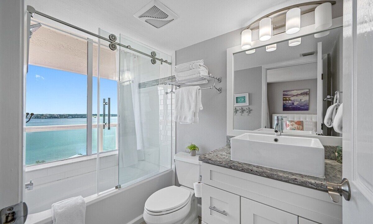 Photo of Bathroom in Sand Key