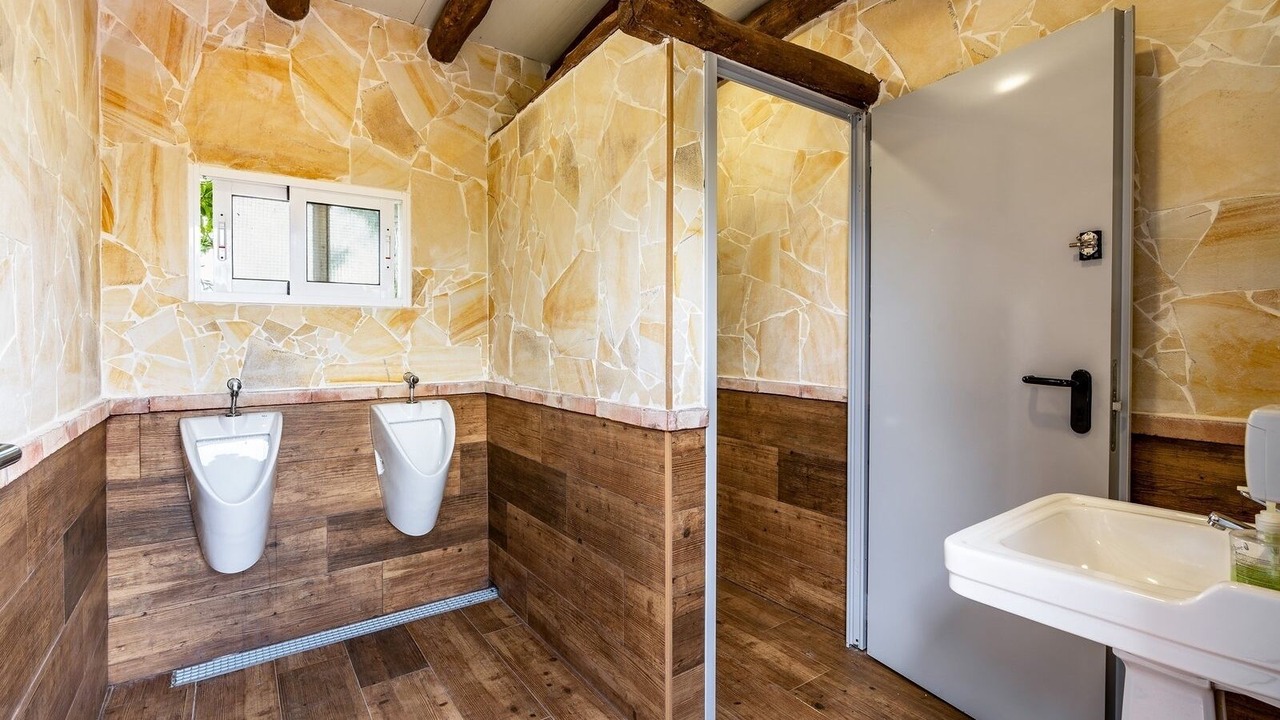 Photo of Bathroom in Baza