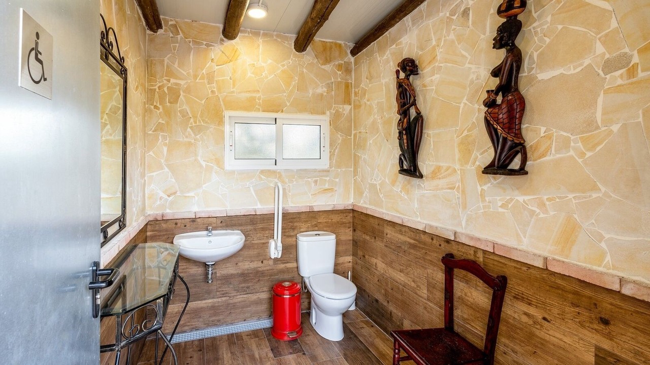 Photo of Bathroom in Baza