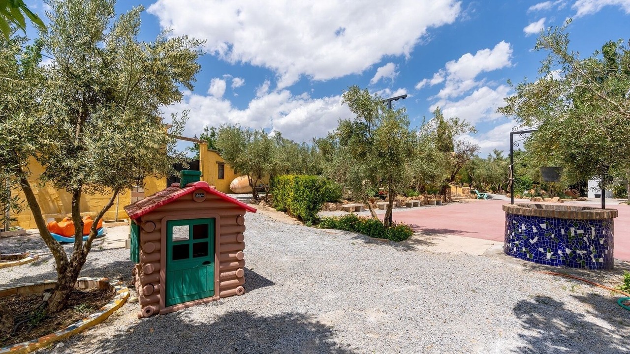 Photo of Outdoor in Baza