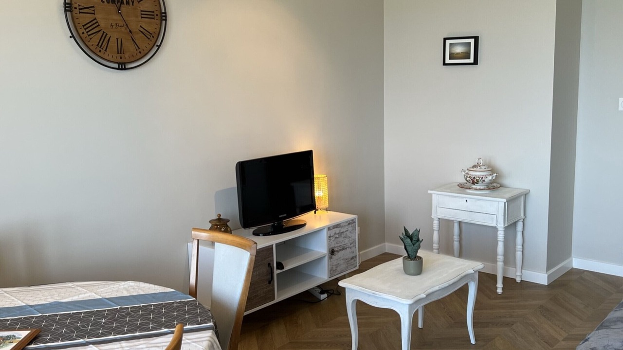 Photo of Bedroom in Le Home