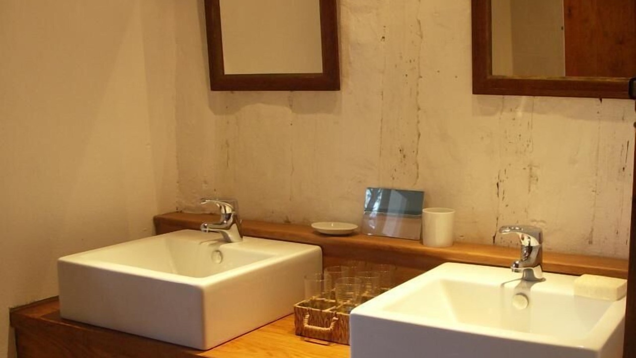 Photo of Bathroom in Luglon