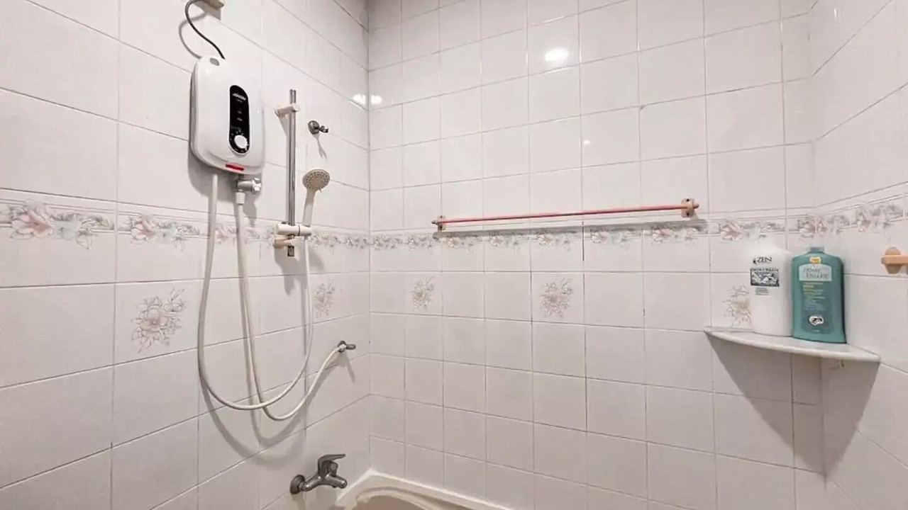Photo of Bathroom in Taman Kota Laksamana