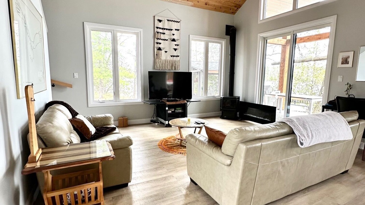 Photo of Livingroom in Clarendon