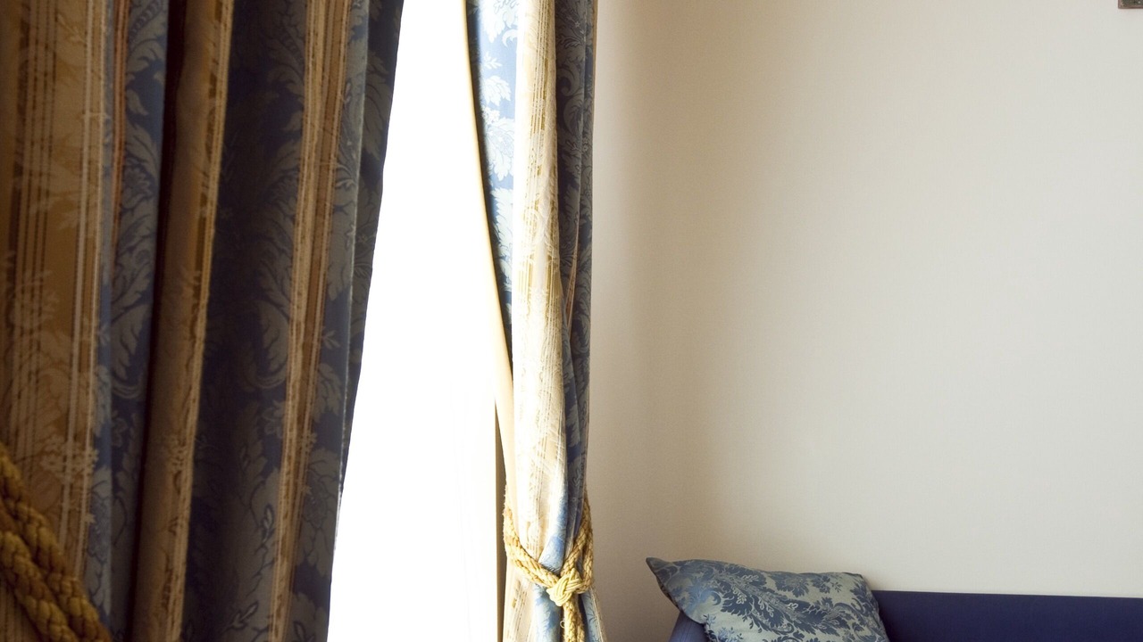 Photo of Bedroom in 8th Arrondissement