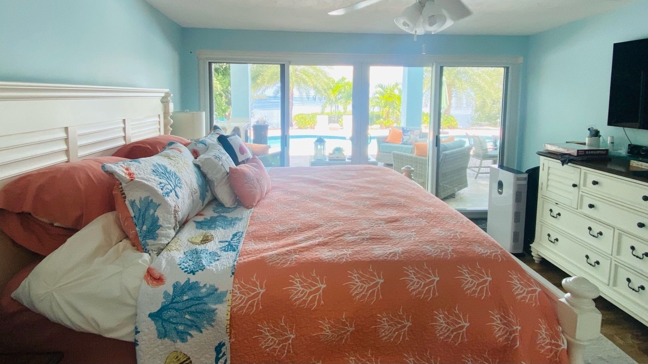 Photo of Bedroom in Tavernier