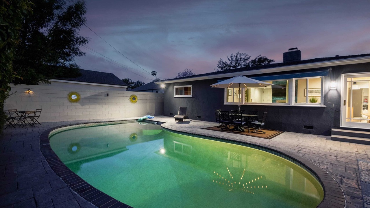 Photo of Outdoor in Reseda