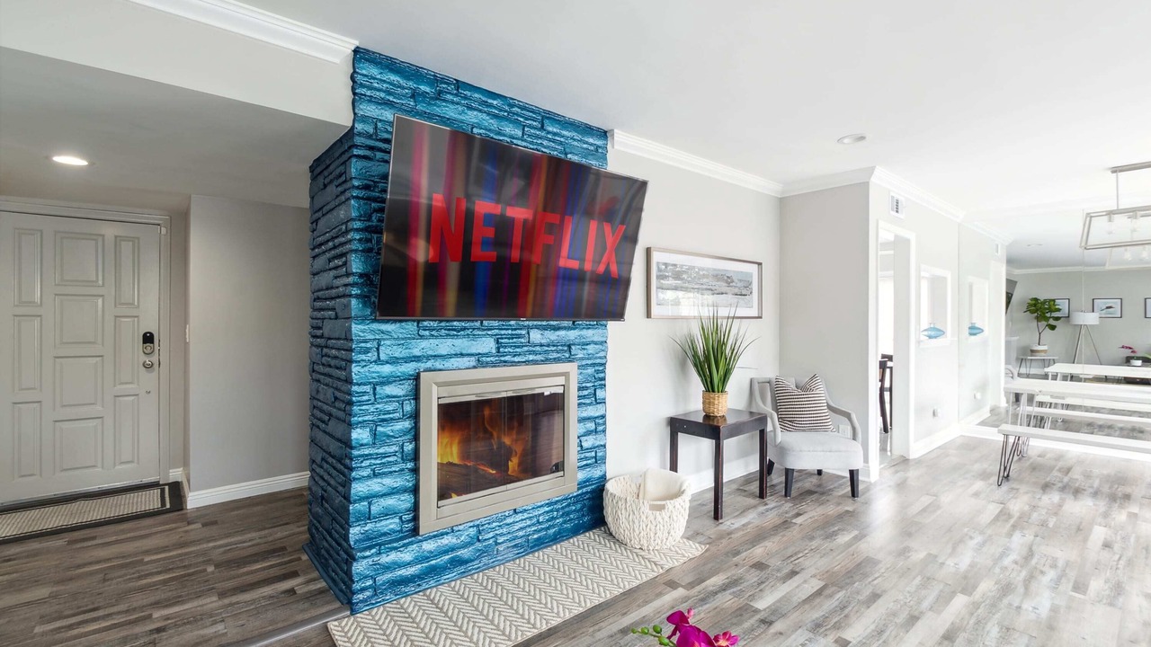 Photo of Livingroom in Reseda
