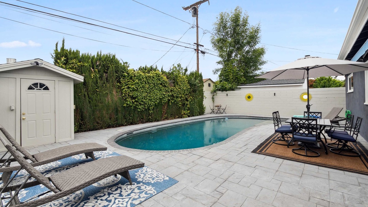 Photo of Outdoor in Reseda